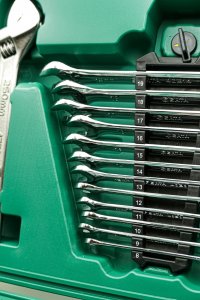 Zestaw narzędzi SATA SATA ZESTAW KLUCZY  124el  1/4"  3/8" 1/2"WALIZKA 7