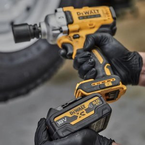 Dewalt DEWALT KLUCZ UDAROWY 1/2" 18V 812Nm 2x5,0Ah 4-BIEGI PIERŚCIEŃ ZABEZPIECZAJĄCY DCF891P2G 20