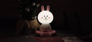 Cogio Kids Italy LAMPKA BIAŁY KRÓLICZEK NA DESKOROLCE LED 4