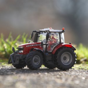 Tomy TOMY Britains traktor Massey Ferguson 6718S 43235 9