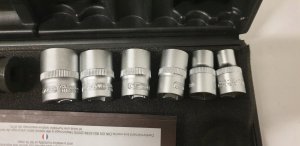 Sourcing 11-piece torque wrench and socket set KS TOOLS 20-200Nm 1/2" 12