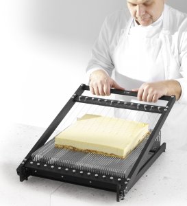 Hendi Gitara cukiernicza krajalnica manualna do ciasta 3 ramki - Hendi 195789 Gitara cukiernicza krajalnica manualna do ciasta 3 ramki - Hendi 195789 3