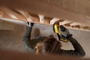 Szlifierka Stanley ST DELTA V20 SANDER SFMCW221B BL 4