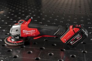 Szlifierka Milwaukee MILWAUKEE.SANDER M18ONEFSAG125XPDB -0X 8