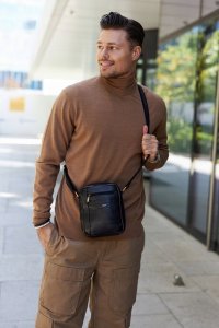 Peterson Skórzana praktyczna saszetka przez ramię Peterson NoSize 12