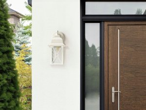 Kinkiet Beliani Lampa ścienna zewnętrzna biała FINDON 8