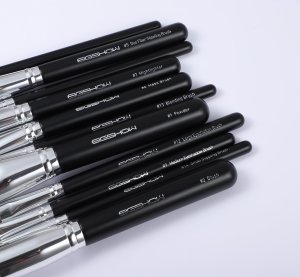 Eigshow Beauty Master Series PRO wie 26 sztuk pędzli Bright Silver 19