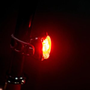 Lezyne Lampka tylna Lezyne ZECTO DRIVE MAX+ 400 Lumenów, USB-C 3