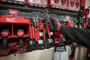 Milwaukee MILWAUKEE PACKOUT UCHWYT NA SZCZYPCE 3