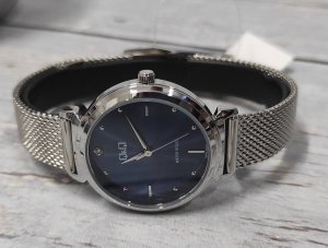 Zegarek Q&Q Zegarek QQ Q27B-002P Damski Klasyczny Cyrkonia 4