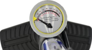 Geko Pompka słupkowa z manometrem 38x530mm alumin. GEKO PROFI (10) 4