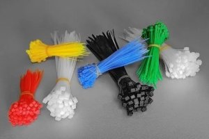 Geko Zestaw kolorowych opasek zaciskowych nylonowych 600szt (25) 2