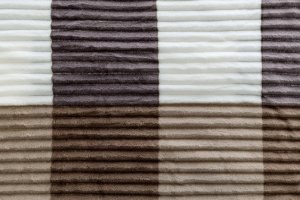 LOZKOHOLICY.PL Sp.z o.o. Sp. K. Koc 160 x 200 Mikrofibra Tłoczona Ivana Pasy 01 3