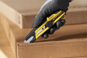 Stanley Nożyk 18mm z systemem odłamywania ostrza STHT10500-0 9