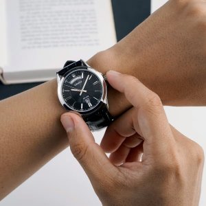 Zegarek Casio Zegarek marki Casio model MTP-1381L kolor Czarny. Akcesoria męski. Sezon: Cały rok NoSize 8