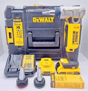 Dewalt AKUMULATOROWY ROZSZERZACZ DO PEX KALIBRATOR 18V XR 2*2.0AH 2