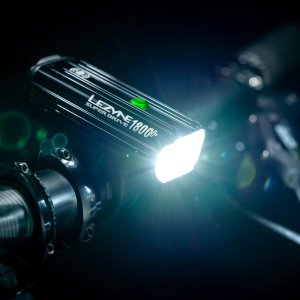 Lezyne Lampka przednia Lezyne Super Drive Smart 1800+, Bluetooth 11