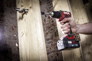 Wiertarko-wkrętarka Skil 3065HC 20 V 2 x akumulator 2 Ah 2