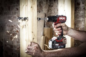 Wiertarko-wkrętarka Skil 3075HC 20 V 2 x akumulator 2 Ah 2