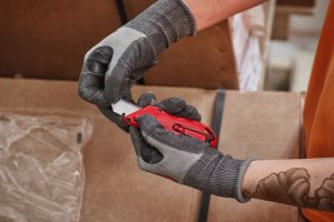 Milwaukee MILWAUKEE COMPACT EXTENDABLE KNIFE 9