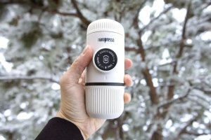 Kawiarka Wacaco Manual ground coffee machine with case WACACO NANOPRESSO CHILL WHITE 9