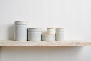 Riess RIESS - Pojemnik kuchenny z drewnianą pokrywą 2,2l Light Grey 6