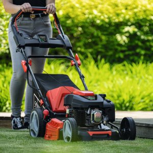 Kosiarka spalinowa Scheppach Kosiarka spalinowa Scheppach MS225-53E elektrostart + olej + nóż 10