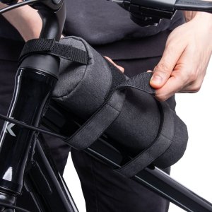 Wozinsky Torba rowerowa termiczna na bidon butelkę mocowana do ramy lub kierownicy 0.7L szara Torba rowerowa termiczna na bidon butelkę mocowana do ramy lub kierownicy 0.7L szara 7