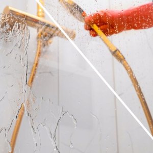 K2 K2 PŁYN DO MYCIA I IMPREGNACJI KABIN PRYSZNICOWYCH, ARMATURY, CERAMIKI. ERLA SANIZ  SHINE  750ML 750 6