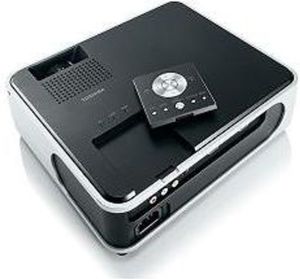 Projektor Toshiba TLP-X2000 1