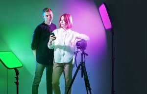 Zestaw studyjny Neewer Zestaw studyjny Neewer RGB168 RGB LED, dwie lampy 60W 2500-8500K + statywy 2