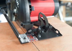 Pilarka tarczowa Sourcing SAW CIRCULAR 5830AA 1400W 18