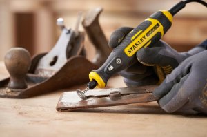 Szlifierka Stanley Szlifierko-grawerka mini akumulatorowa z zestawem akcesoriów 33 el SFMCE030B-XJ 7