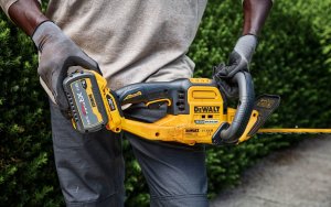 Dewalt DEWALT NOŻYCE DO ŻYWOPŁOTU 54V FV DCMHT573X1 1x9,0Ah 65cm 31mm 8