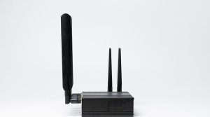 Router MILESIGHT IoT Milesight Industrial Cellular Router Wi-Fi GPS Supported 25