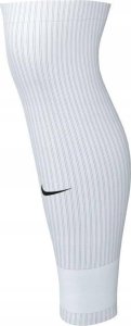 Nike Getry Nike Strike FQ8282-100 1