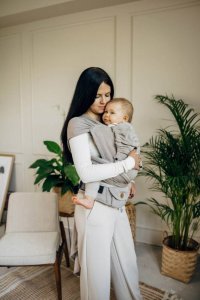 LennyLamb Nosidło hybrydowe LennyLamb - Mała Jodełka Almond Regulowane 9