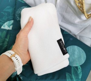 LullaLove Lekki dzianinowy kocyk 90x90cm mgiełka kokos Lullalove 5