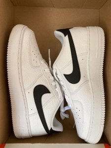 Nike Nike buty sportowe WMNS Air Force 1 '07 DD8959 103 36 27