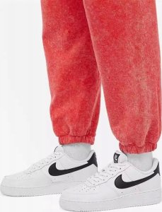 Nike Nike buty sportowe WMNS Air Force 1 '07 DD8959 103 36 29