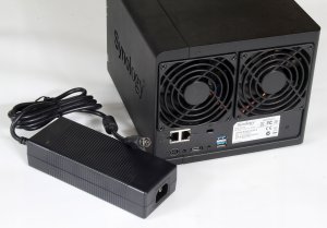 Zasilacz Synology Synology Adapter 90W_1 adapter zasilający/ inwentor Wewnętrzna 90 W Czarny 2