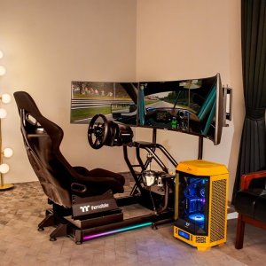 Thermaltake Thermaltake Racing Simulator Cockpit GR500             Black (Speditionsversand) 6