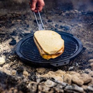 Patelnia GSI Outdoors Guidecast Griddle Round Griddle  254mm [10"] 2