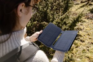 Ładowarka solarna Sandberg Solar Charger 10W 2xUSB 3