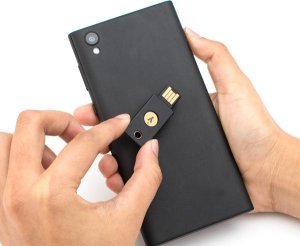 Yubico YubiKey 5 NFC FIPS 4