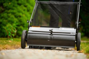 Cedrus SP31110 ZBIERACZ ZAMIATARKA DO TRAWY LIŚCI Z KOSZEM 66cm 10