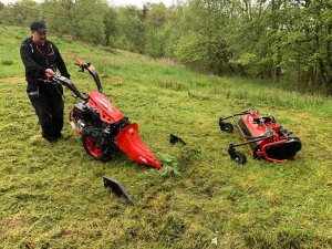 Kosiarka spalinowa Cedrus RTJ13 KOSIARKA BIJAKOWA KARCZOWNIK KARCZOWNICA DO WYSOKIEJ TRAWY DO TRAKTORKA TRAKTORA CEDRUS TJ01 CEDRUS TJ02 CEDRTJ13 DZIK JANSEN AGRO GRILLO MURATORI EWIMAX CEDRUS 9