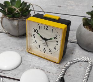 Lavvu Budzik Lavvu LAS3015 klasyczny kostka . 2