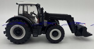 Bburago BBU traktor Valtra z ładowaczem czołowym 31638 9