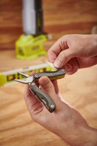 Ryobi Narzędzie wielofunkcyjne Kombinerki 14w1 Ryobi Mini scyzoryk kieszonkowy 9